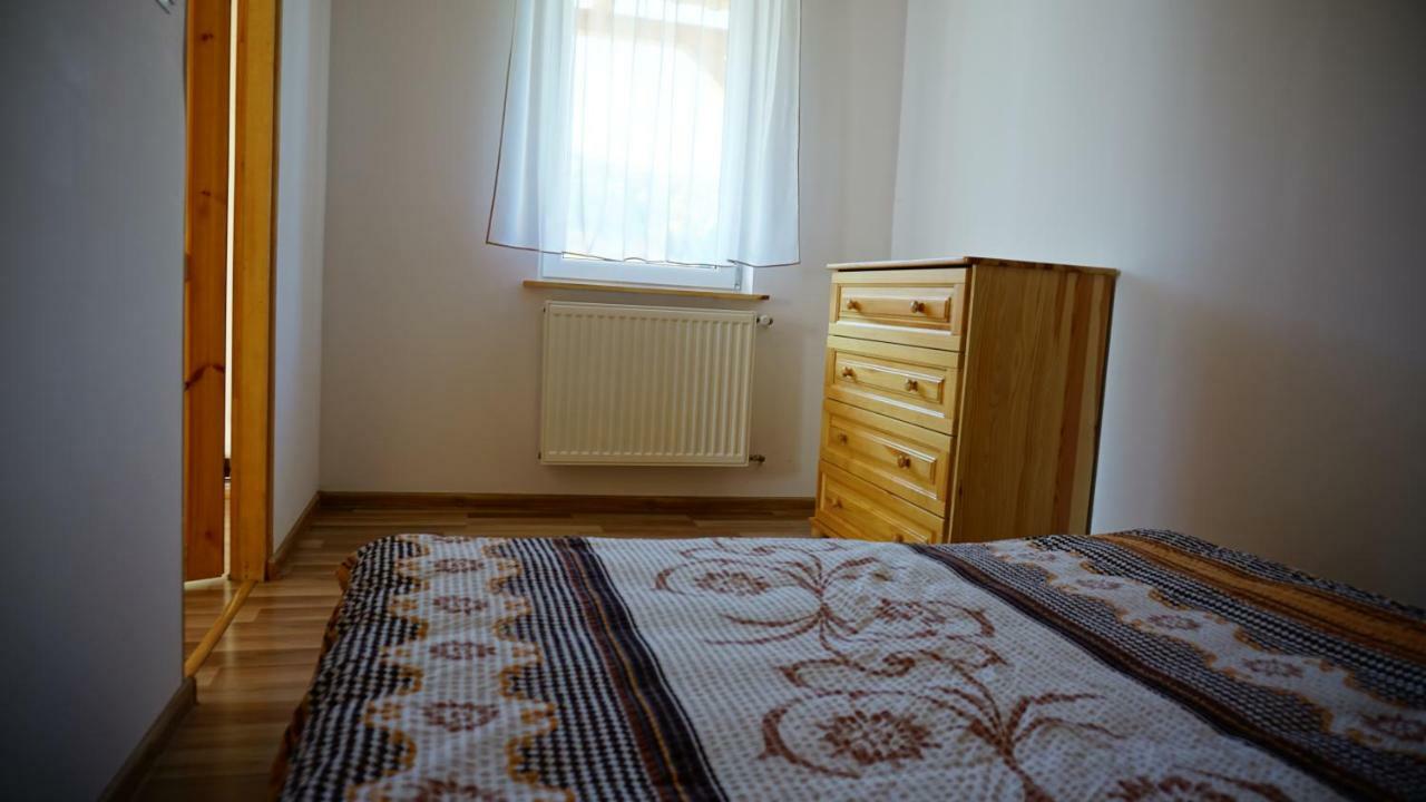 Bieszczadzki Dom Appartement Ropienka Buitenkant foto